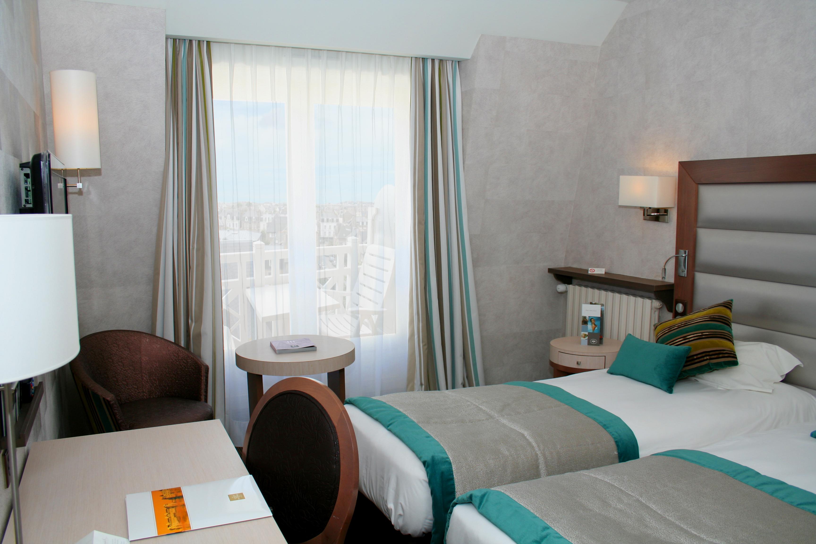 Grand Hotel Des Thermes Saint-Malo Exteriör bild